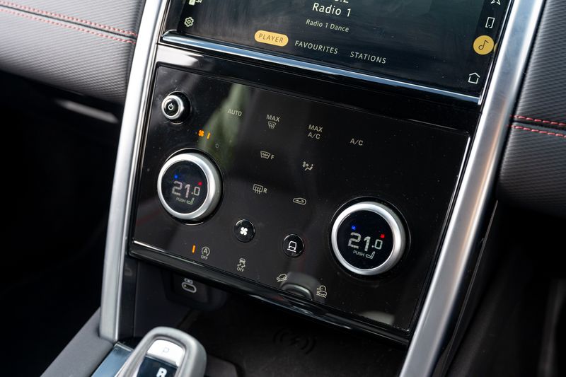 Landrover Discovery Sport 2.0 D200 R-Dynamic SE Auto 4WD