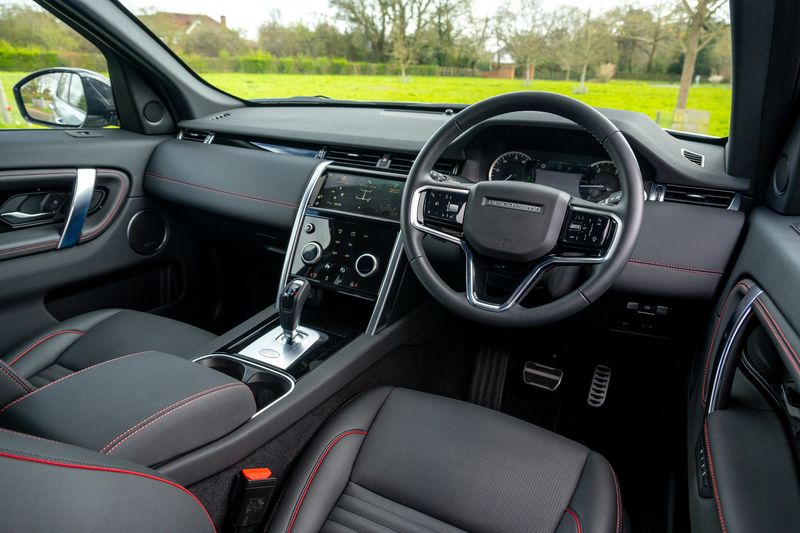 Landrover Discovery Sport 2.0 D200 R-Dynamic SE Auto 4WD