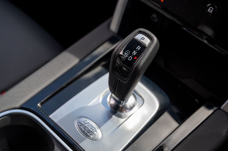 Landrover Discovery Sport 2.0 D200 R-Dynamic SE Auto 4WD