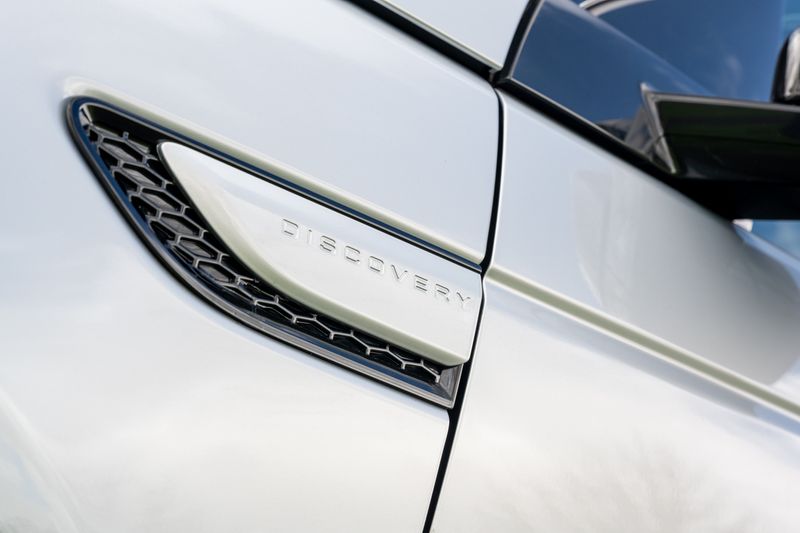 Landrover Discovery Sport 2.0 D200 R-Dynamic SE Auto 4WD