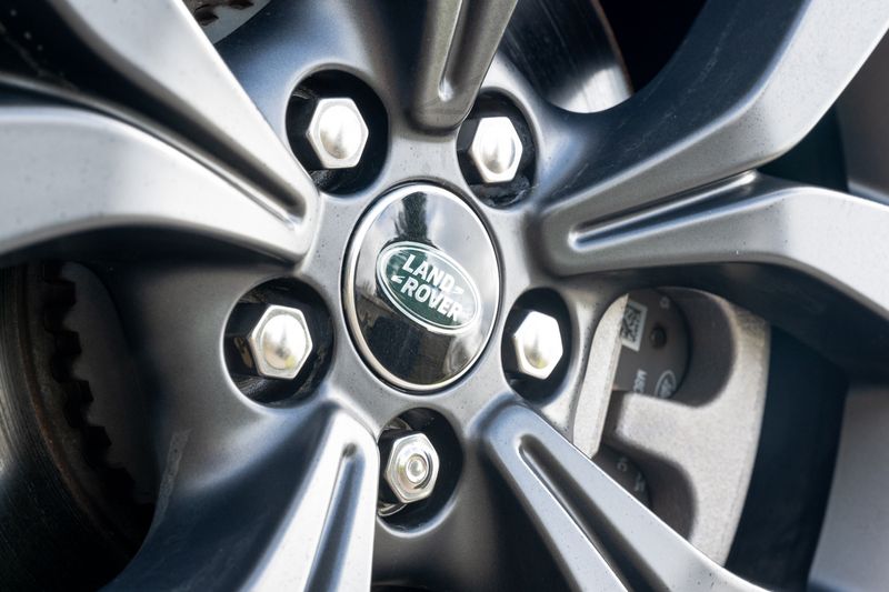 Landrover Discovery Sport 2.0 D200 R-Dynamic SE Auto 4WD