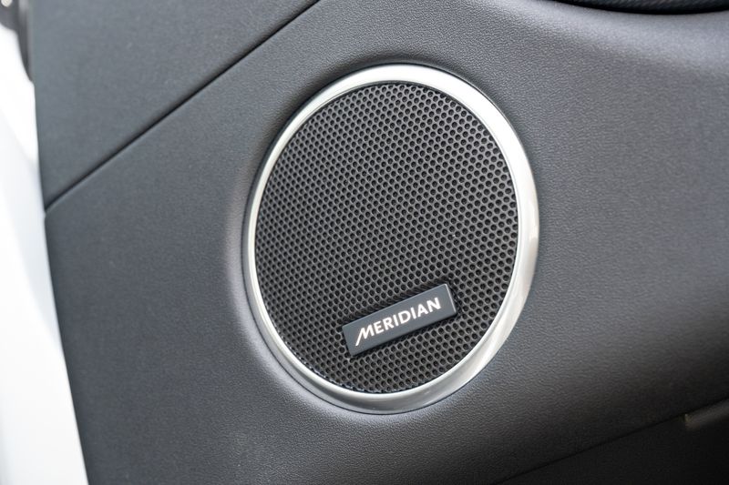 Landrover Discovery Sport 2.0 D200 R-Dynamic SE Auto 4WD