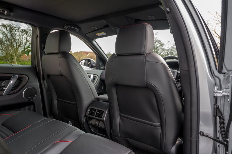 Landrover Discovery Sport 2.0 D200 R-Dynamic SE Auto 4WD