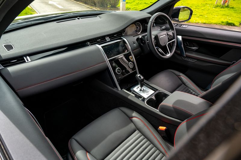 Landrover Discovery Sport 2.0 D200 R-Dynamic SE Auto 4WD