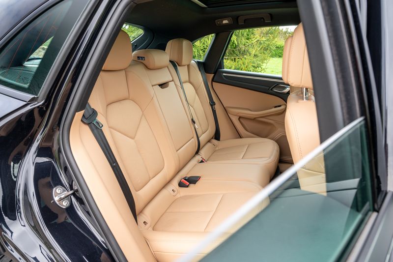 Porsche Macan 2.0T PDK