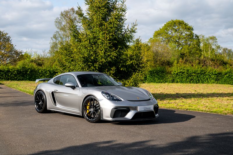 Porsche 718 Cayman  GT4
