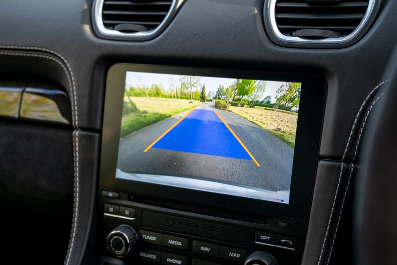 Porsche 718 Cayman  GT4