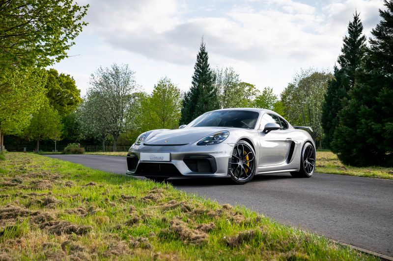 Porsche 718 Cayman  GT4