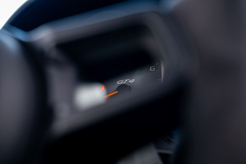 Porsche 718 Cayman  GT4