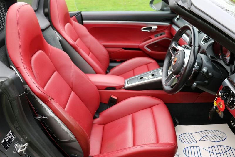 Porsche 718 Boxster S Roadster 2.5 Turbo