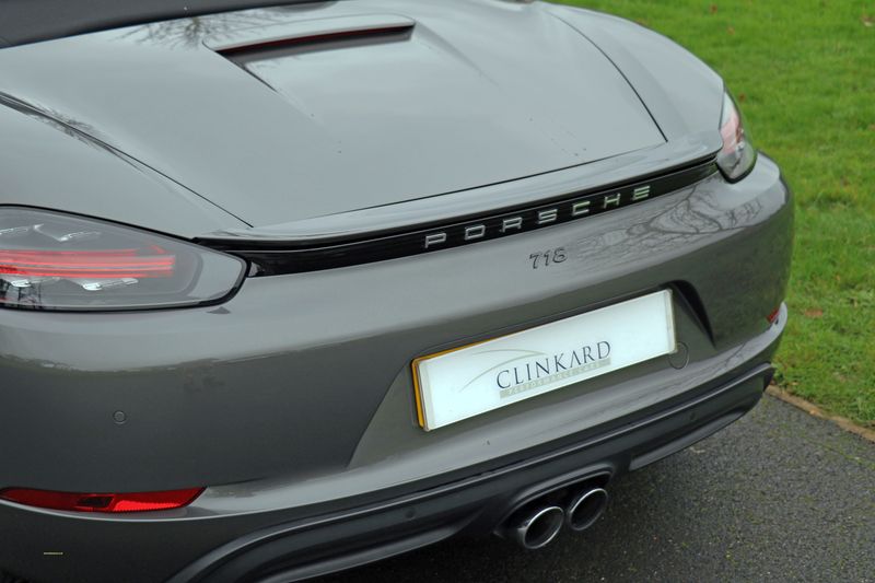 Porsche 718 Boxster S Roadster 2.5 Turbo