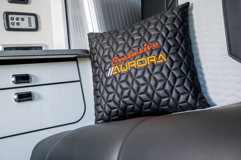 Volkswagen T28 H-Line TD Transporter