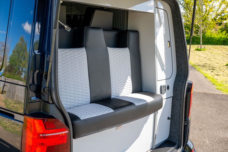 Volkswagen T28 H-Line TD Transporter