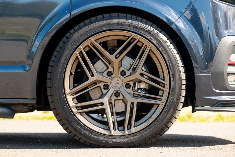 Volkswagen T28 H-Line TD Transporter