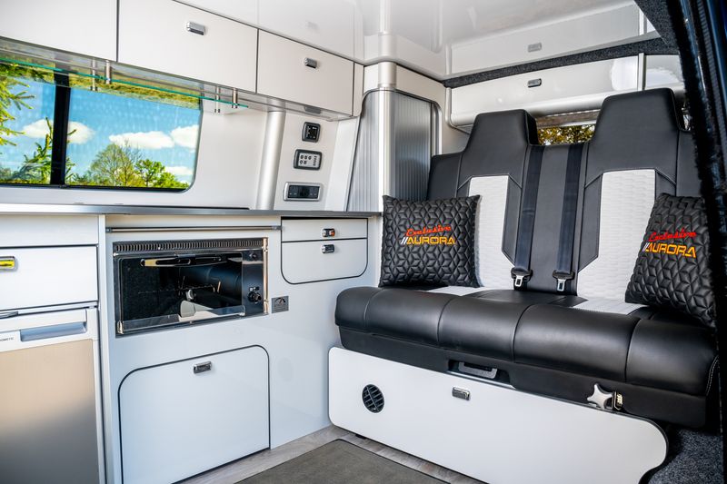 Volkswagen T28 H-Line TD Transporter