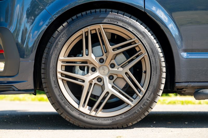 Volkswagen T28 H-Line TD Transporter