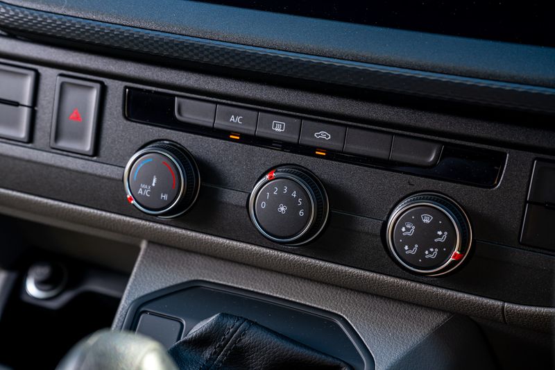 Volkswagen T28 H-Line TD Transporter