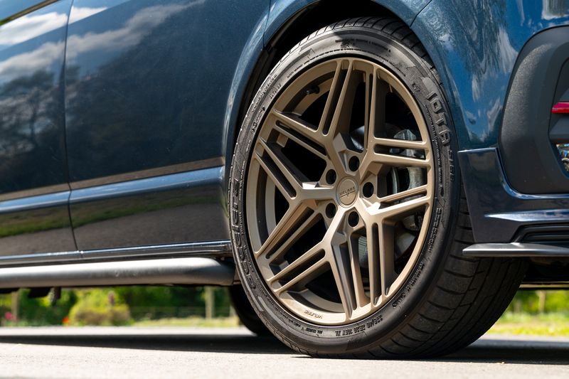 Volkswagen T28 H-Line TD Transporter