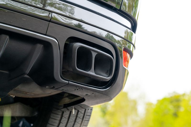 Range Rover SVR Carbon Edition