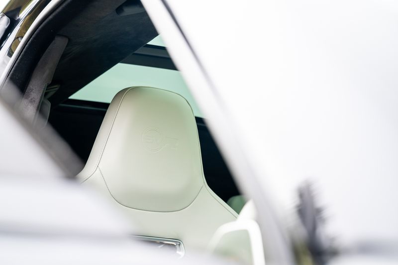 Range Rover SVR Carbon Edition