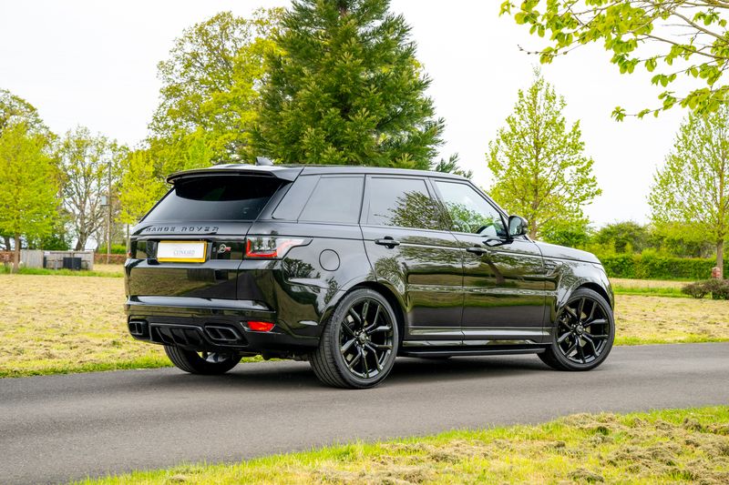 Range Rover SVR Carbon Edition
