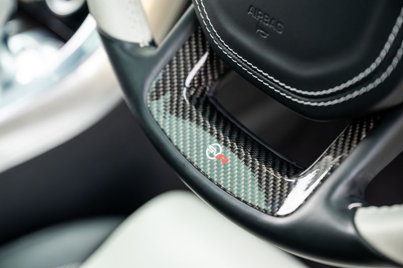 Range Rover SVR Carbon Edition