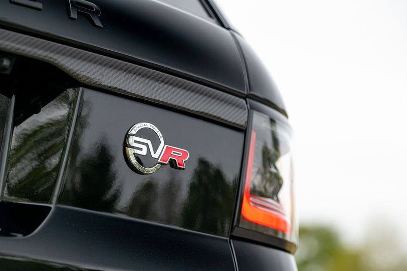 Range Rover SVR Carbon Edition