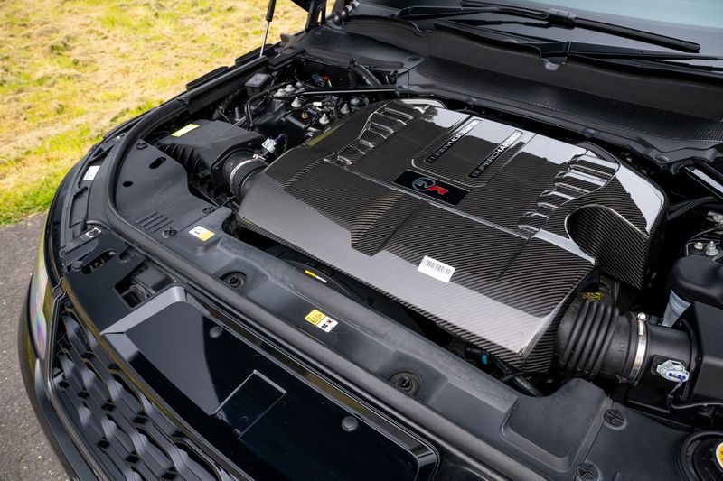 Range Rover SVR Carbon Edition