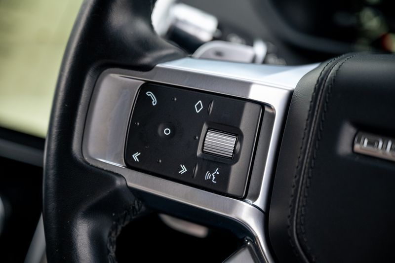 Landrover Discovery D300 HSE Auto Commercial