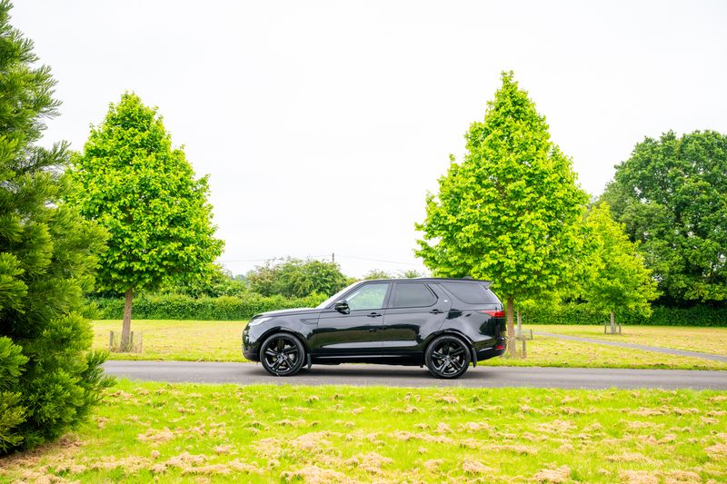 Landrover Discovery D300 HSE Auto Commercial