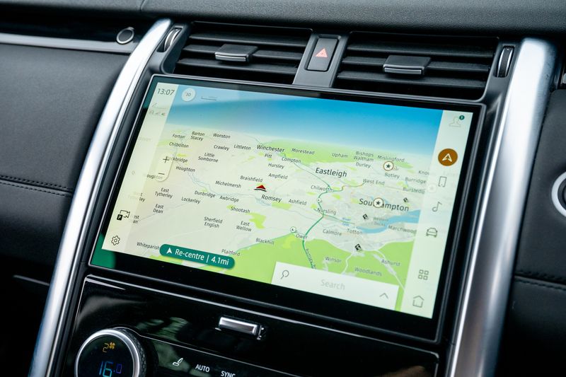 Landrover Discovery D300 HSE Auto Commercial