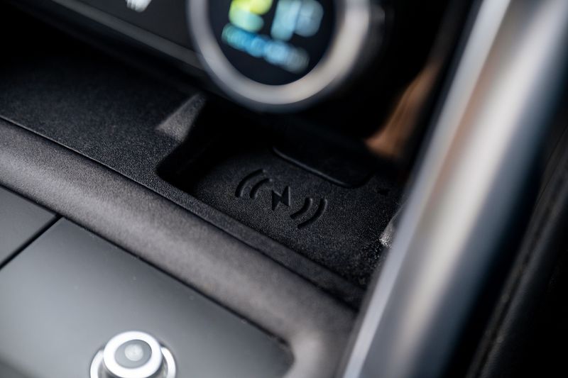 Landrover Discovery D300 HSE Auto Commercial