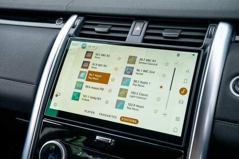 Landrover Discovery D300 HSE Auto Commercial