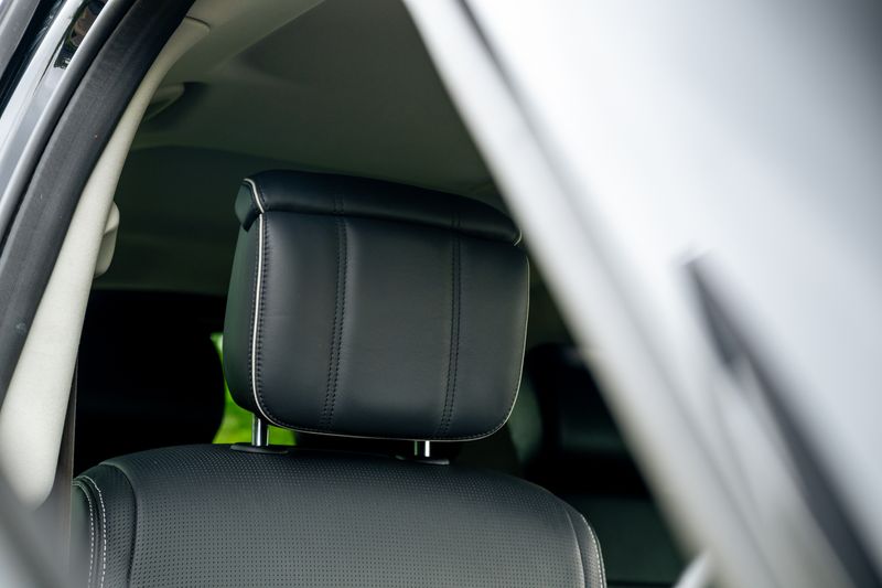 Landrover Discovery D300 HSE Auto Commercial