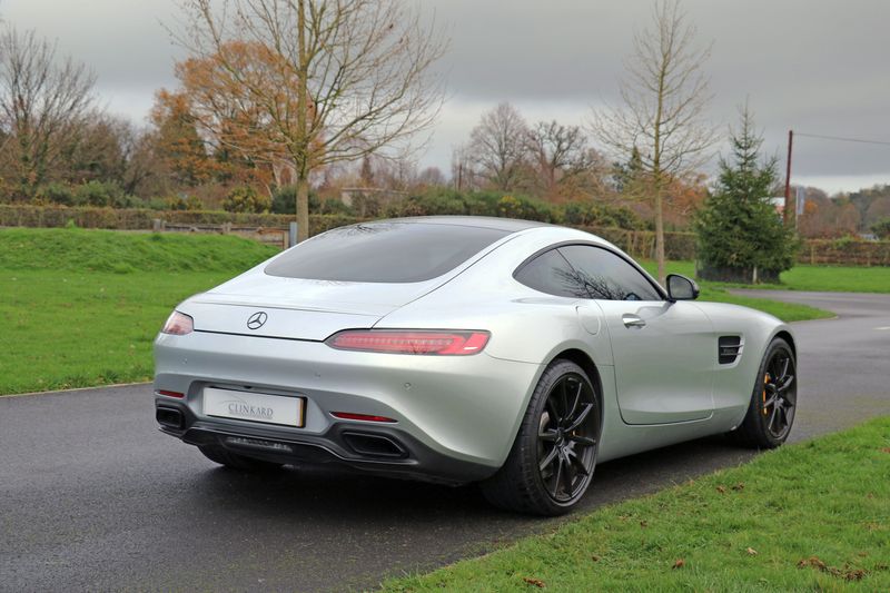 Mercedes AMG GTS Premium