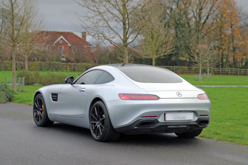 Mercedes AMG GTS Premium