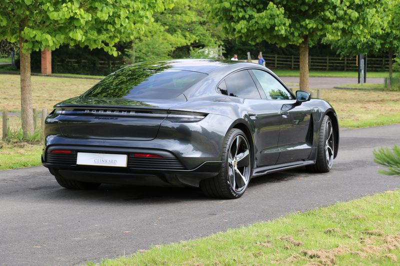 Porsche Taycan 4S Performance Plus