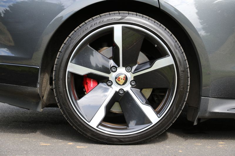 Porsche Taycan 4S Performance Plus