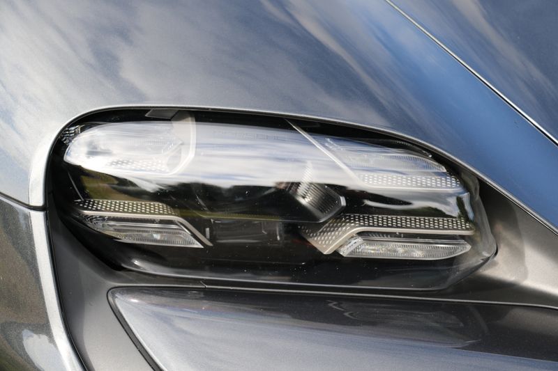 Porsche Taycan 4S Performance Plus