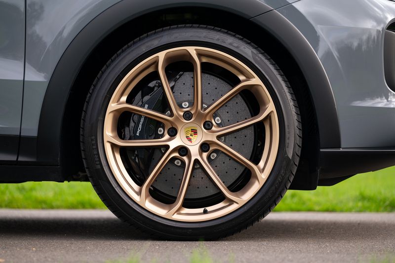 Porsche Cayenne Coupe Turbo GT