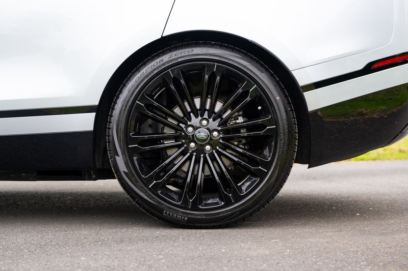 Range Rover Velar 3.0 D300 Dynamic HSE