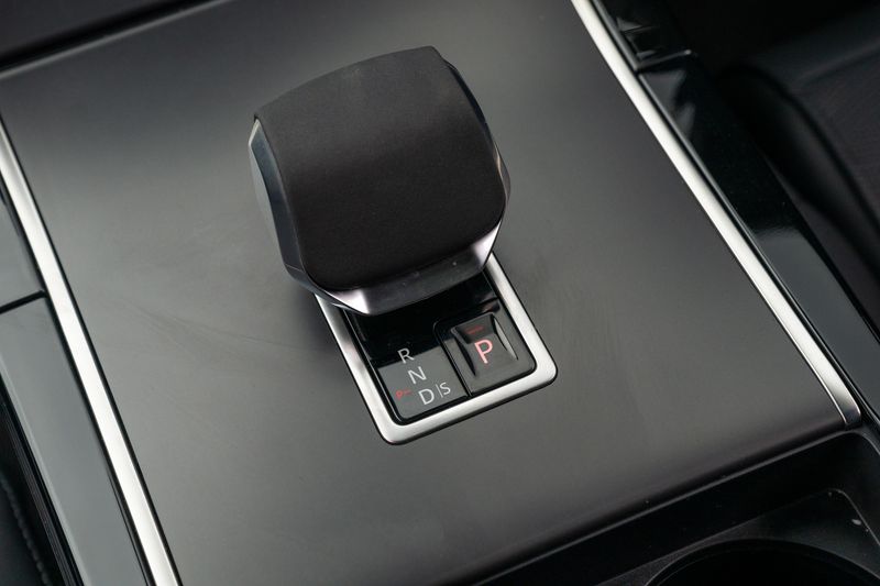 Range Rover Velar 3.0 D300 Dynamic HSE