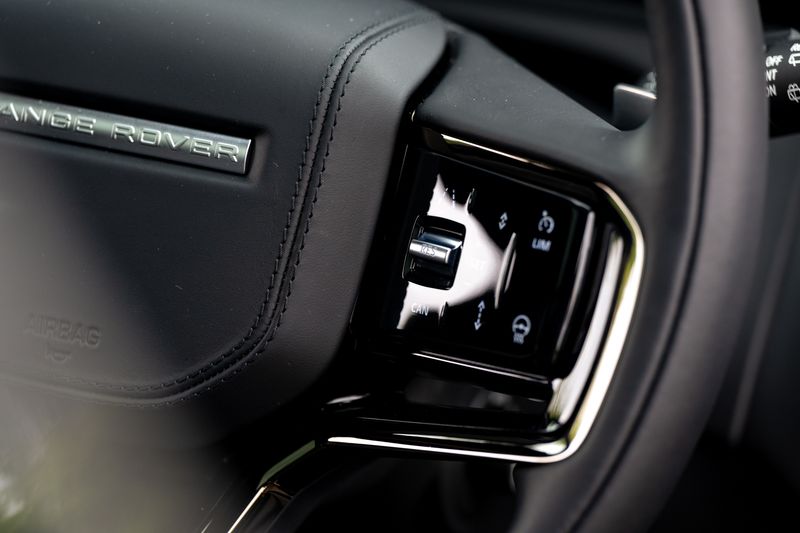 Range Rover Velar 3.0 D300 Dynamic HSE