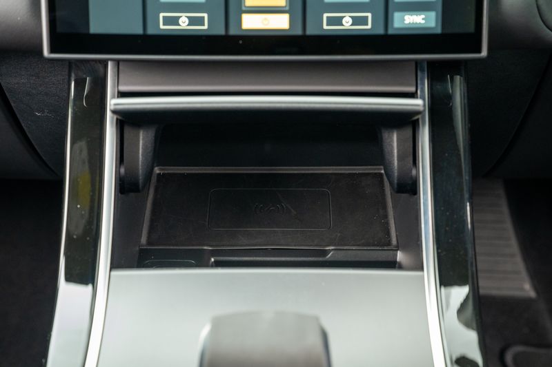 Range Rover Velar 3.0 D300 Dynamic HSE