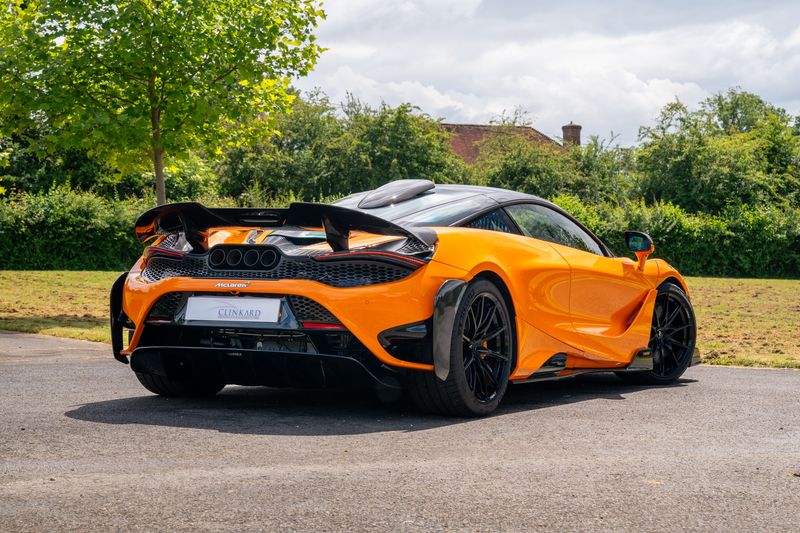 McLaren 765 LT
