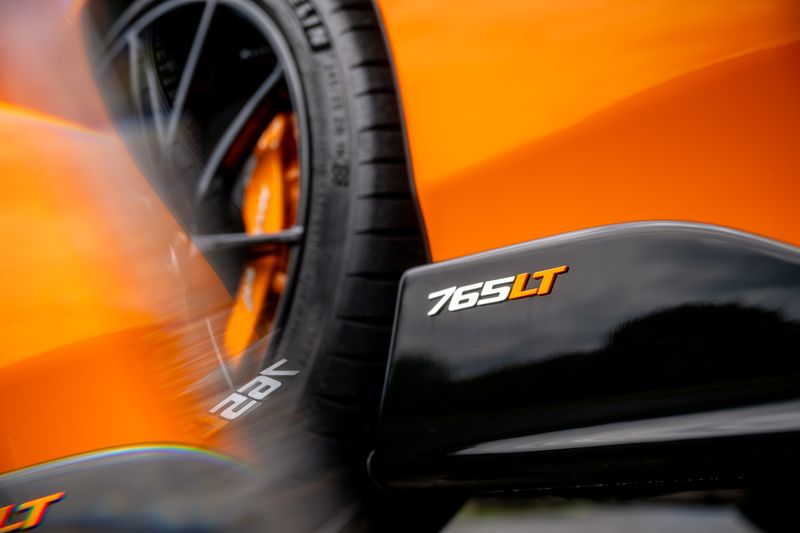 McLaren 765 LT