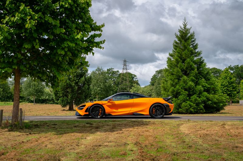 McLaren 765 LT