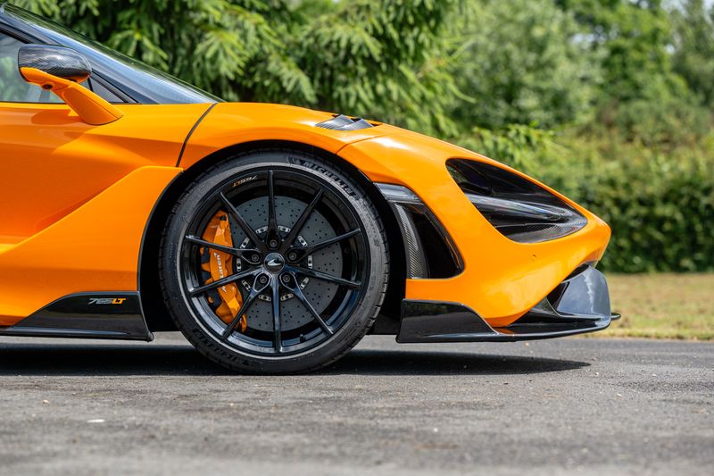 McLaren 765 LT