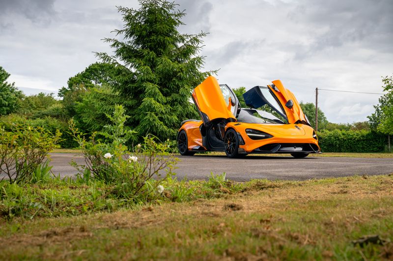 McLaren 765 LT