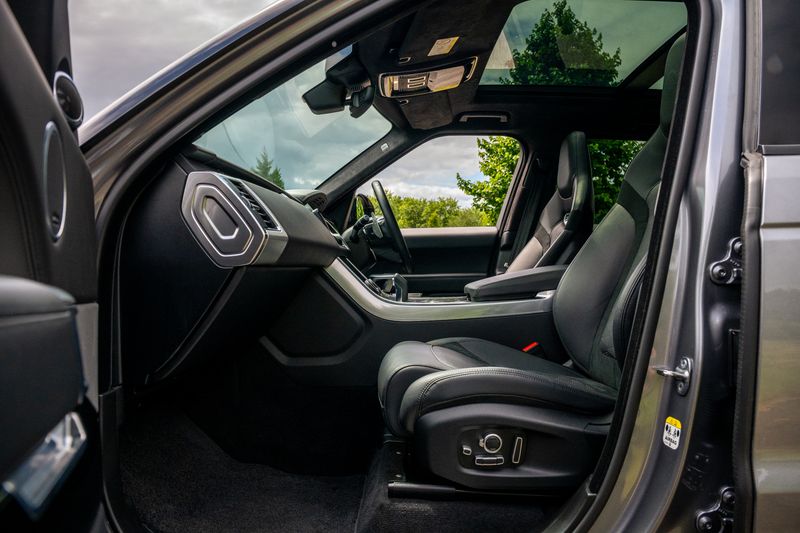 Range Rover Sport SVR